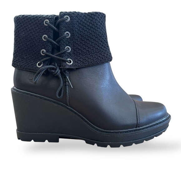 NWOT Timberland Kellis Black Leather Chelsea Wedge Ankle Boots - Picture 4 of 9